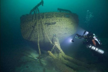 На дне озера Верхнее обнаружили пароход, затонувший 118 лет назад